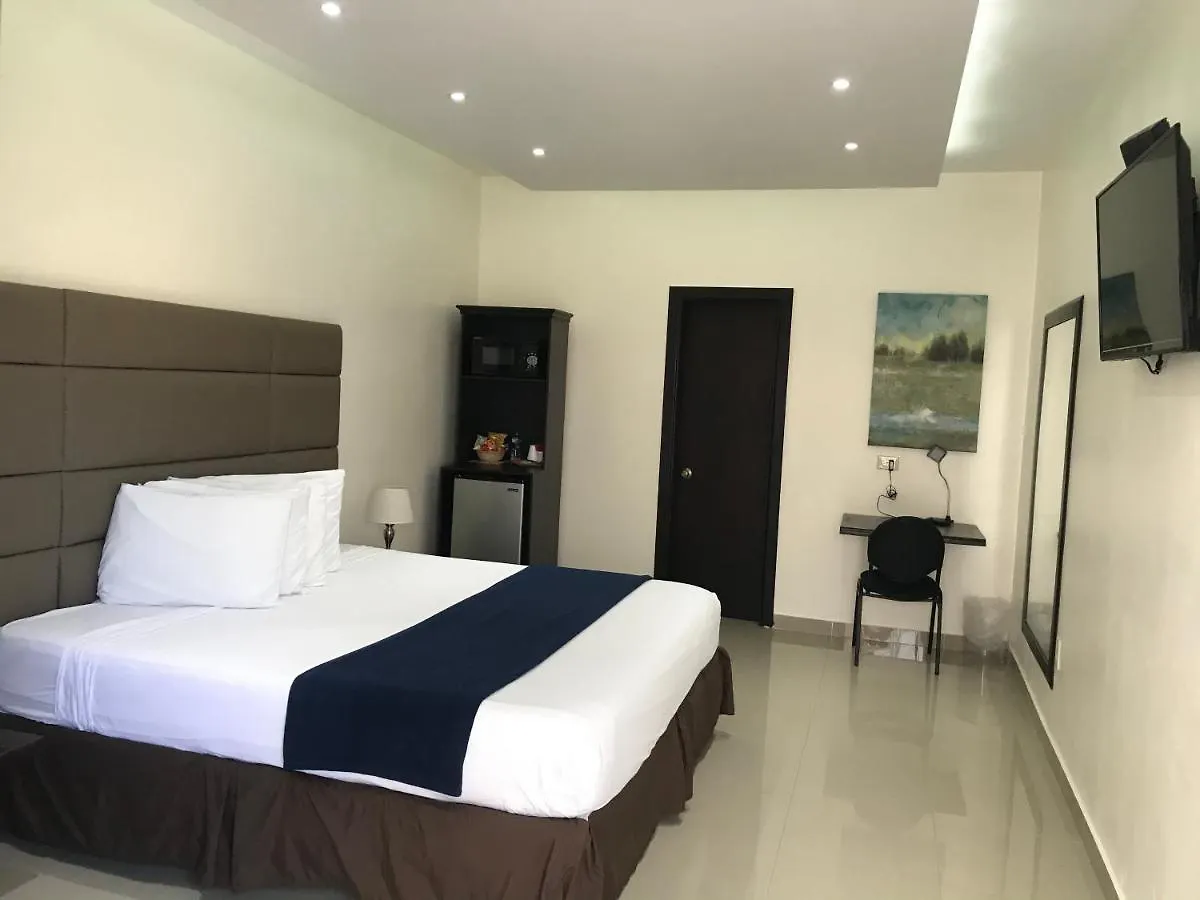 Starz Hotel Contant